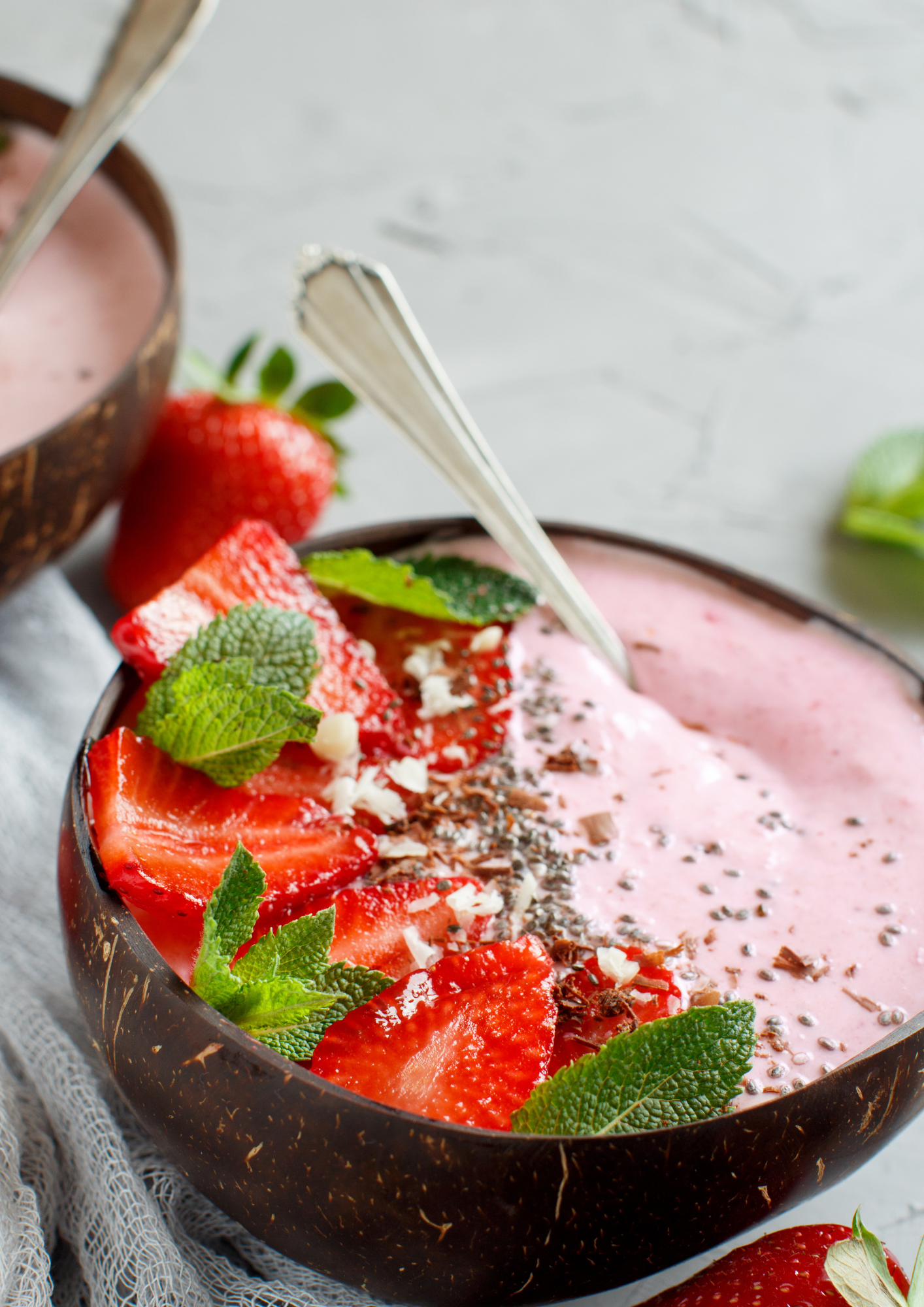 Mulzi-Collagen Strawberry Smoothie Bowl